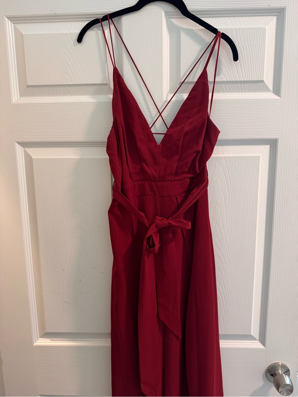 Sleeveless V-Neck Wine Red Maxi Dress with Waist Tie